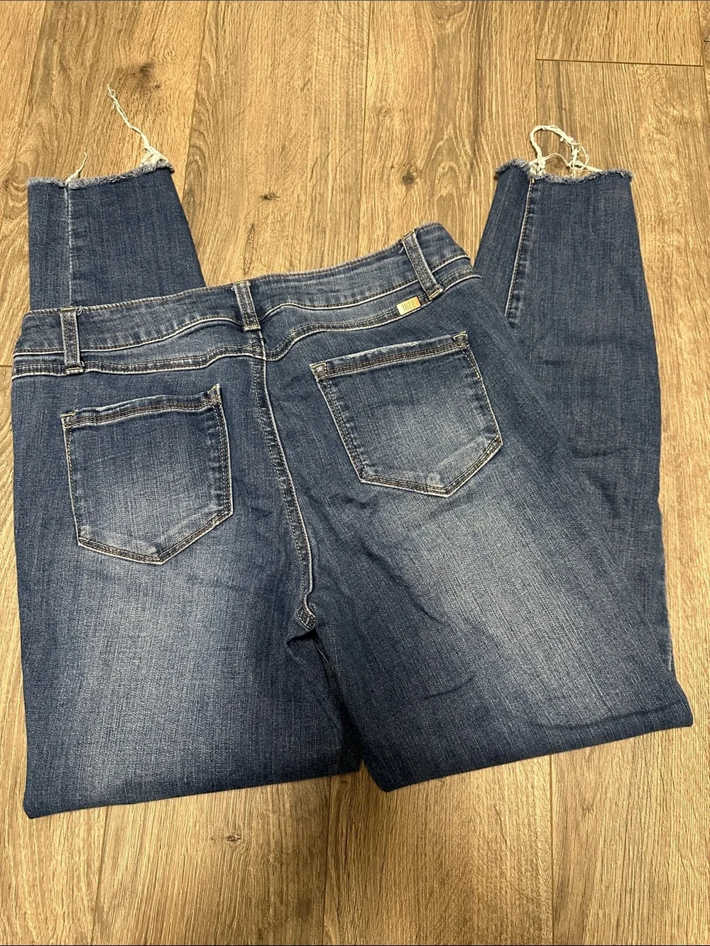 1822 Denim Medium Blue Distressed Women's Skinny Jeans